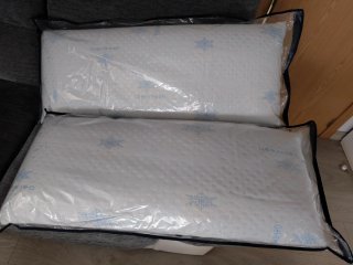 Dos almohadas viscoelástica nuevas