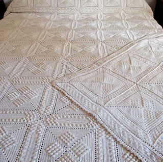 Colcha de Crochet estilo Rústico . Hecha a Mano