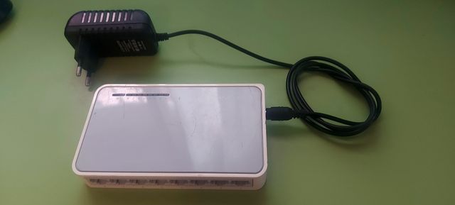 Switch 8 puertos gigabit 