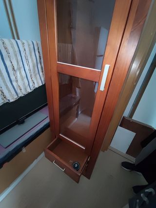 Vitrina de madera