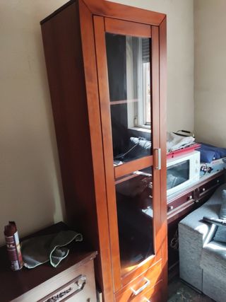 Vitrina de madera