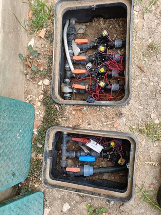 Riego aspersor goteo etc ..