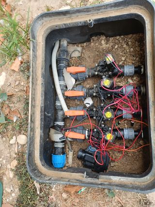 Riego aspersor goteo etc ..