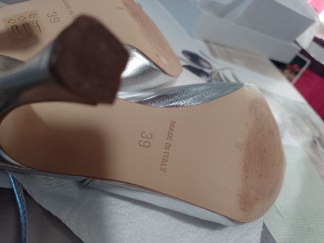 Scarpe argentate tacco alto