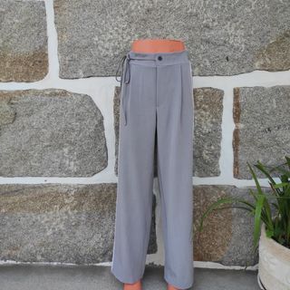 Calças tamanho único veste até XL 15€