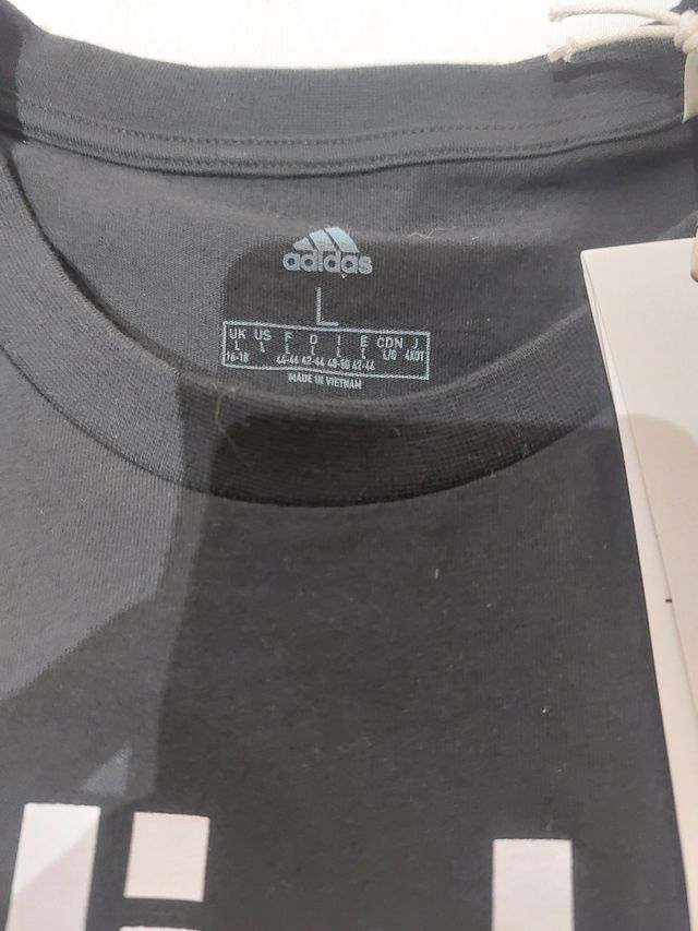 Camiseta adidas