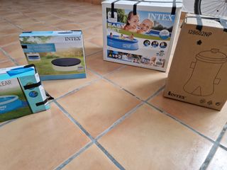 Piscina, depuradora, tapadera y alfombrilla