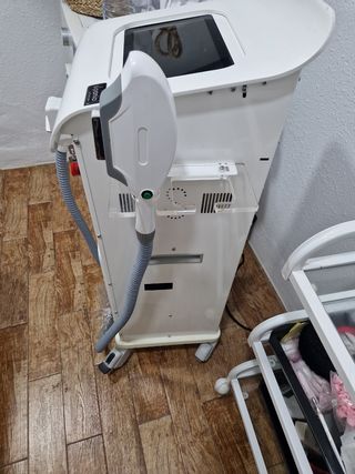 Láser. ESCUCHO OFERTAS RAZONABLES