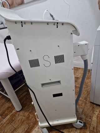 Láser. ESCUCHO OFERTAS RAZONABLES