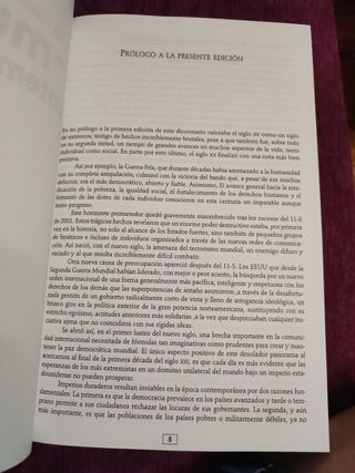 Libro diccionario de historia y politica