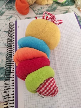 Gusano musical a cuerda