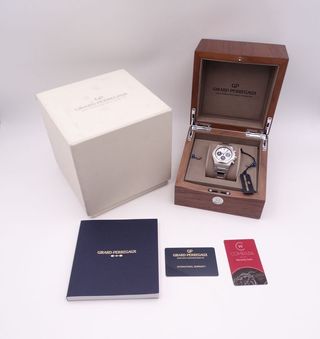 GIRARD PERREGAUX Laureato Chronograph FULL SET