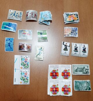 Sellos de diferentes series