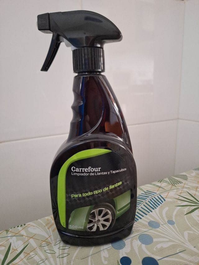 Spray de limpeza de pneus