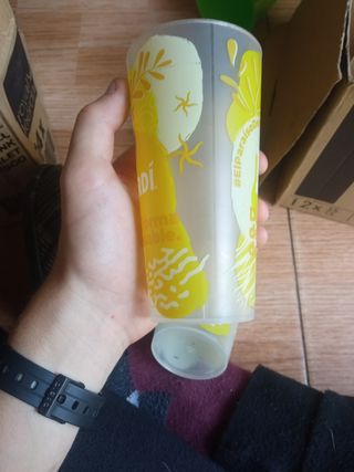 Vasos Bacardi reutilizables