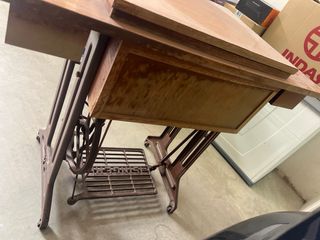 Máquina coser SINGER antigua