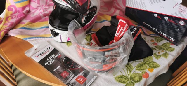 Casco MT helmets - Rapid kid talla M (NUEVO)