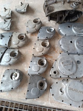 Tapas carte de Ducati 125 TS ,250road y 500