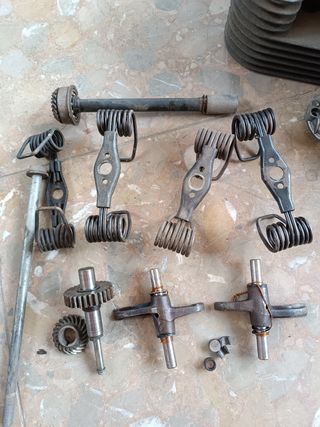 Tapas carte de Ducati 125 TS ,250road y 500