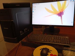 Torre Lenovo y pantalla Asus TUF GAMING VG24VQE