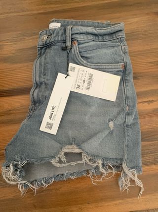 Pantalon corto