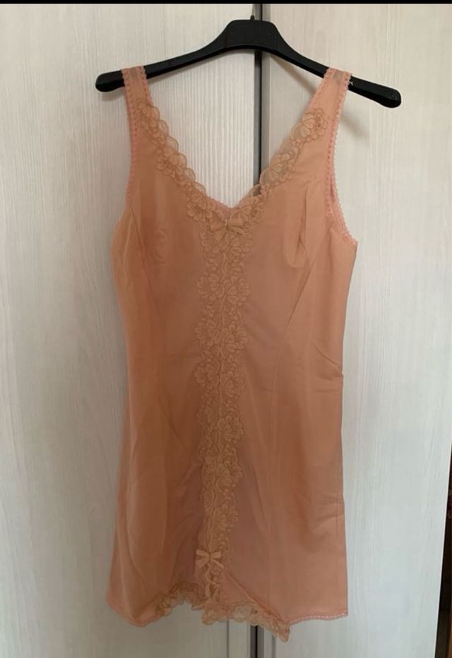 Sottoveste corta color carne,vintage,tg.44/46,nuov