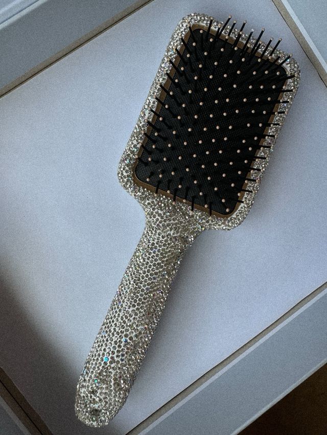 Cepillo brillante para el cabello