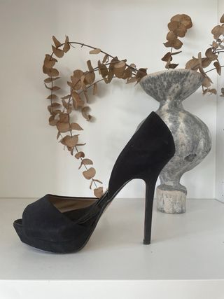 Zapatos tacón negro antelina