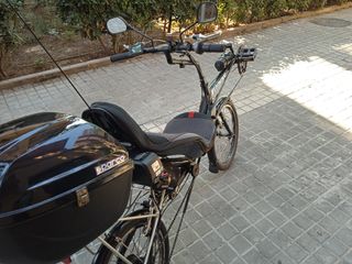 Bicicleta eléctrica reclinada