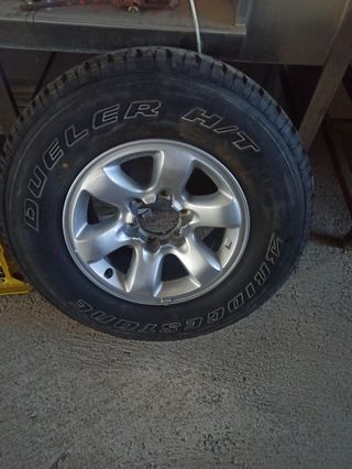 5 Llantas patrol gr