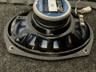 Amplificador Kenwood y altavoces
