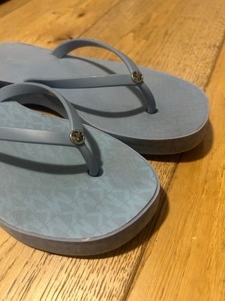 Chanclas Michael Kors