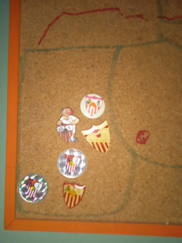 LOTE PINS FUTBOL EQUIPOS ESPAÑOLES