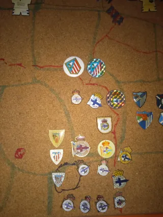 LOTE PINS FUTBOL EQUIPOS ESPAÑOLES