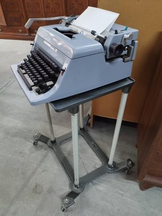 MÁQUINA DE ESCRIBIR