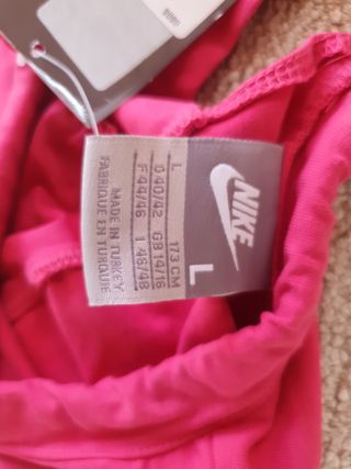 Camiseta Nike para mujer