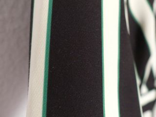 Vestido a rayas negro y blanco