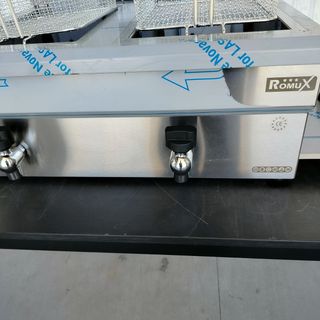 🅰️ + Freidora 10+10 L. con Grifo