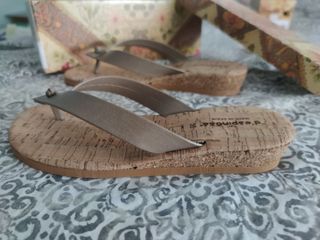Sandalias de dedo