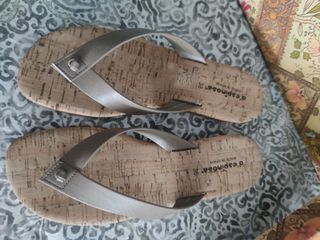 Sandalias de dedo