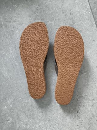 Sandalias de dedo
