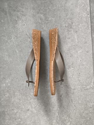 Sandalias de dedo