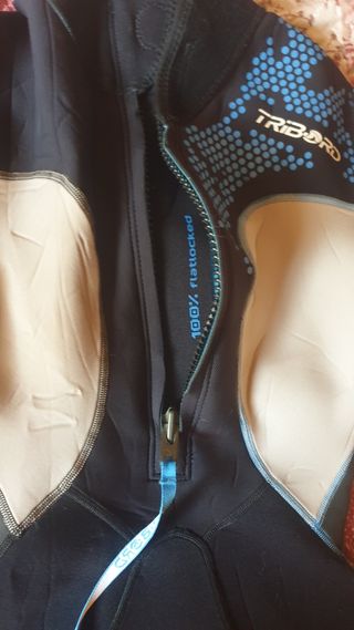 Traje corto de neopreno 