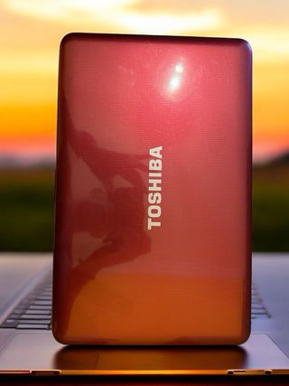 Ordenador Portatil Toshiba Satellite