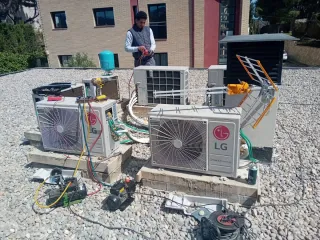 Instalador de aire acondicionado  Técnico de aire