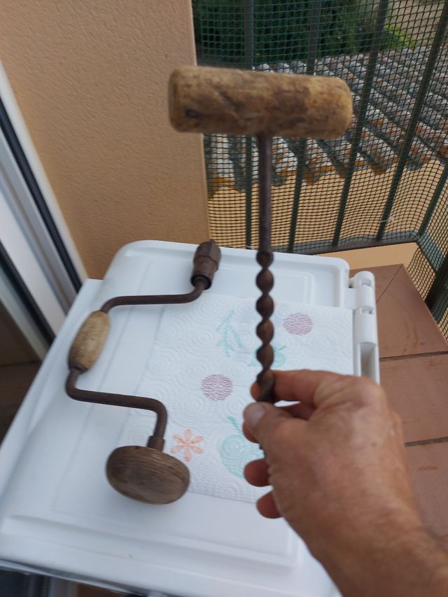 Taladro y barrena antiguas