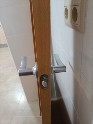 Puerta interior cristalera..... precio negociable