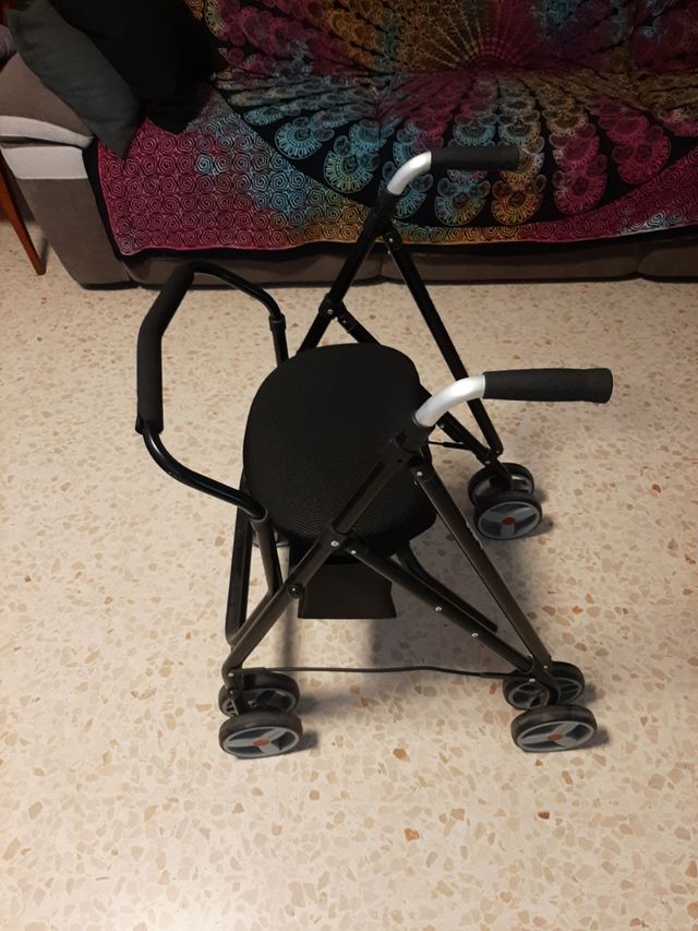 ANDADOR PERSONA MAYOR