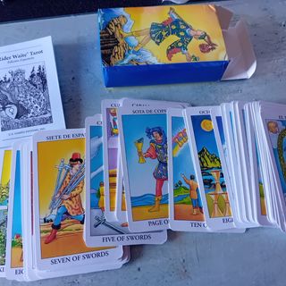 Cartas tarot, inglés y español