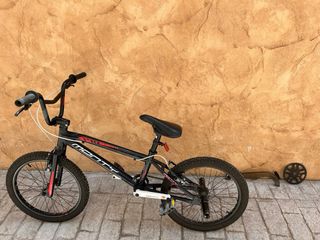 Bicicleta BMX MONTY 139 Color Negro